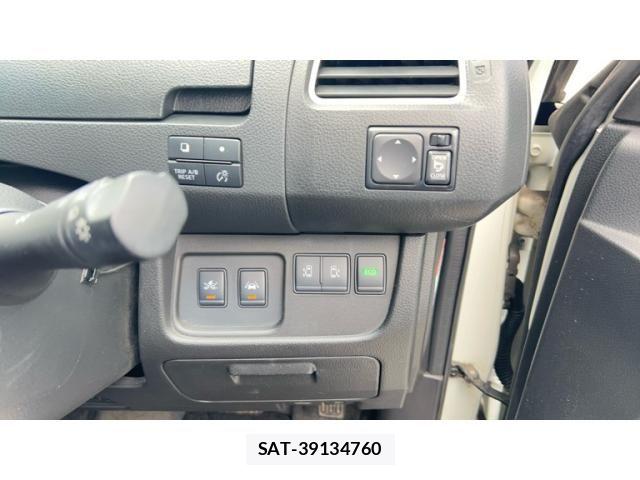 Nissan SERENA 2015-09 7879388-13