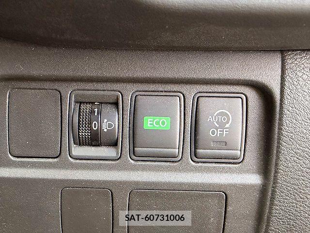 Nissan SERENA 2016-11 7879366-11