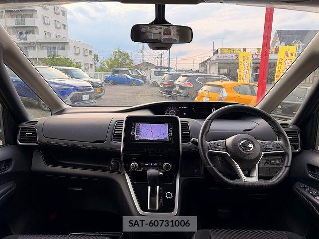 Nissan SERENA 2016-11 7879366-1