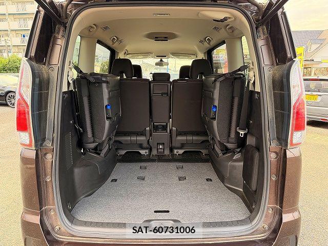 Nissan SERENA 2016-11 7879366-21