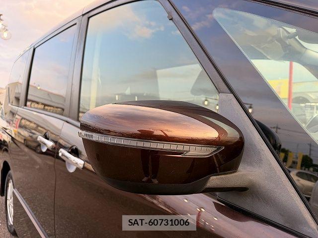 Nissan SERENA 2016-11 7879366-24
