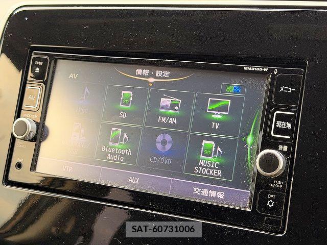 Nissan SERENA 2016-11 7879366-5