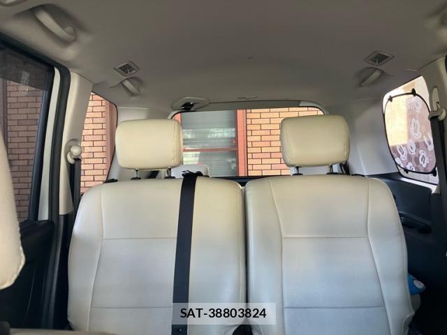 Nissan SERENA 2015-08 7879375-26