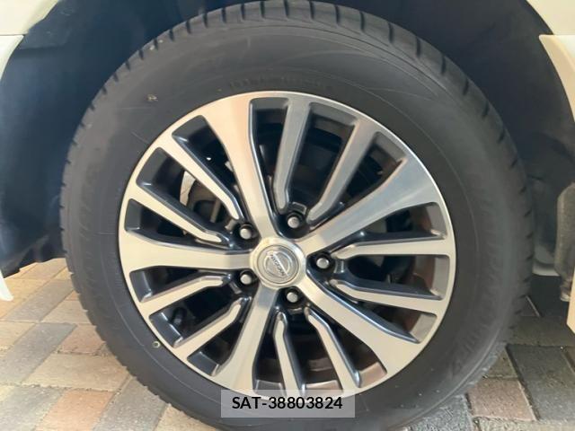 Nissan SERENA 2015-08 7879375-5
