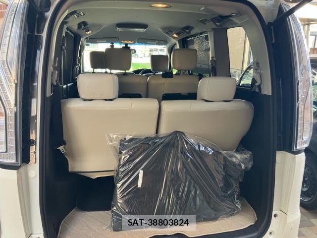 Nissan SERENA 2015-08 7879375-8
