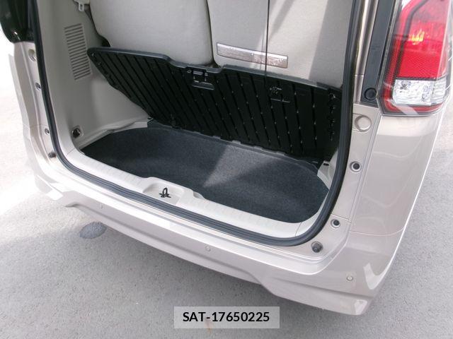 Nissan SERENA 2019-09 7903371-12