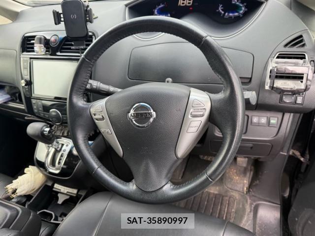 Nissan SERENA 2016-05 7903373-13