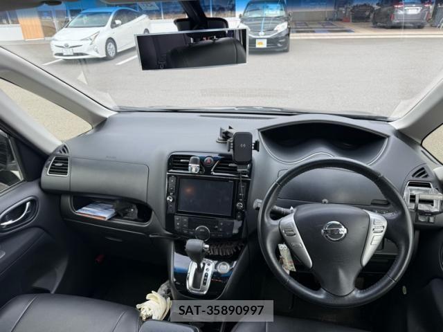 Nissan SERENA 2016-05 7903373-17