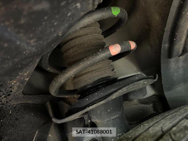 Nissan SERENA 2017-08 7963723-19