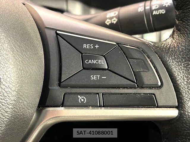 Nissan SERENA 2017-08 7963723-5