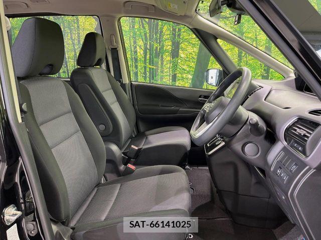 Nissan SERENA 2022-07 7963695-6