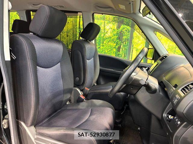 Nissan SERENA 2013-11 7963722-8