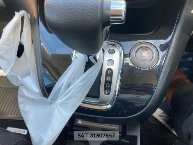 Nissan SERENA 2013-09 7963741-17