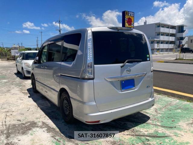 Nissan SERENA 2013-09 7963741-2
