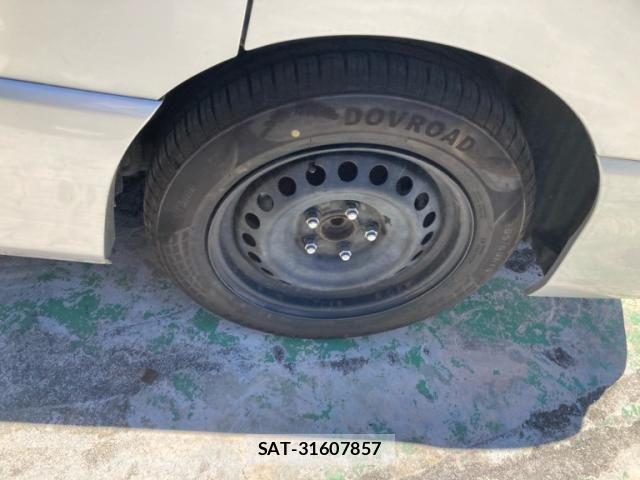 Nissan SERENA 2013-09 7963741-5