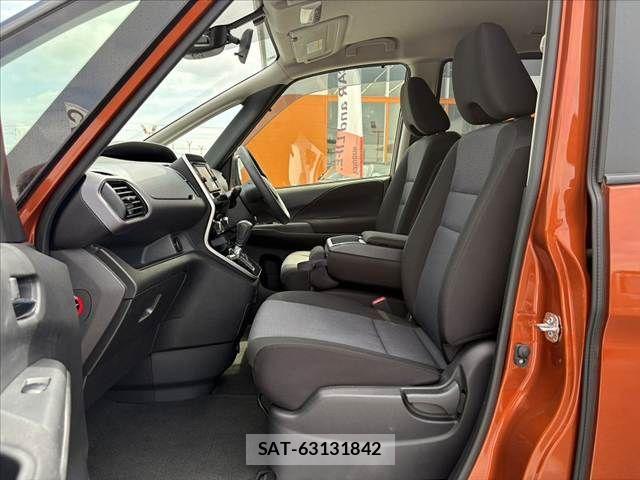 Nissan SERENA 2022-06 7963710-16