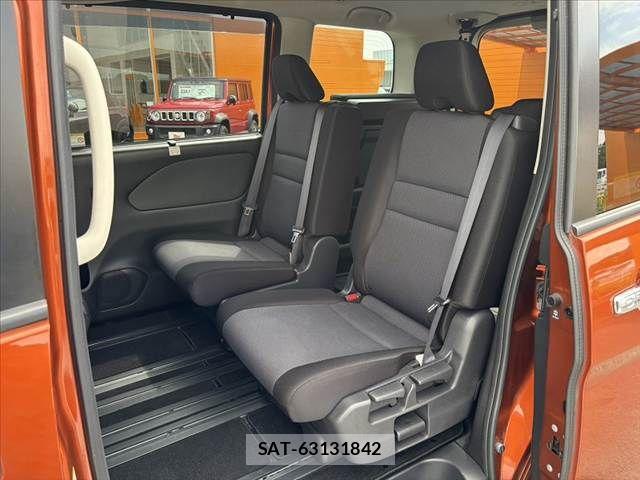 Nissan SERENA 2022-06 7963710-18