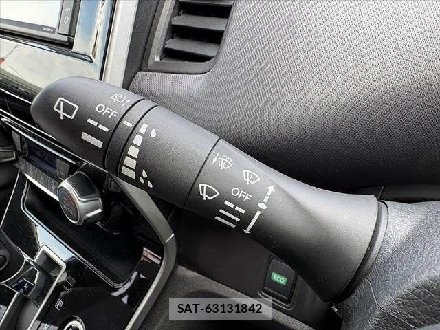 Nissan SERENA 2022-06 7963710-28