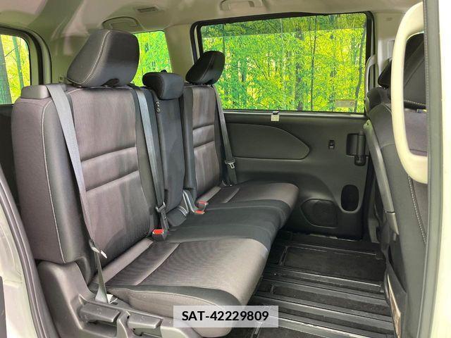 Nissan SERENA 2018-06 7963717-8