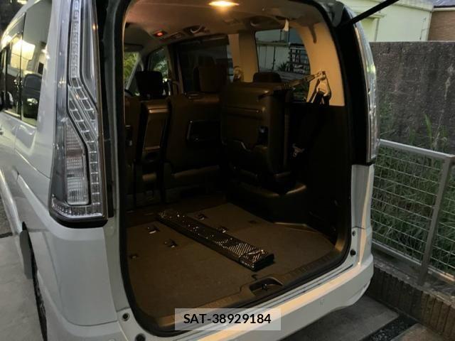 Nissan SERENA 2016-05 7980979-18