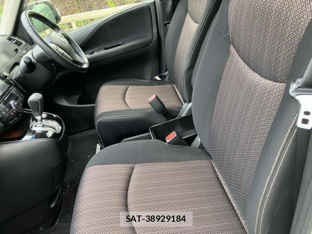Nissan SERENA 2016-05 7980979-7