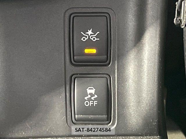 Nissan SERENA 2016-09 7980973-6