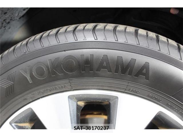 Nissan SERENA 2016-10 7980972-20