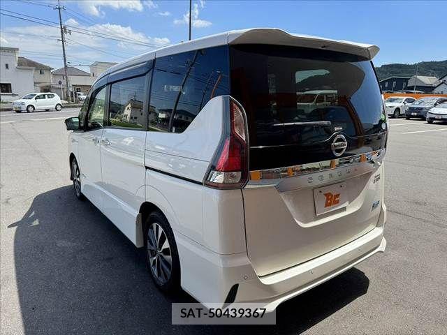 Nissan SERENA 2017-08 7980976-12