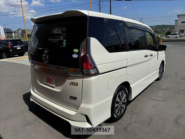 Nissan SERENA 2017-08 7980976-14