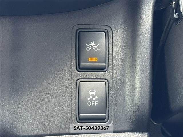 Nissan SERENA 2017-08 7980976-4