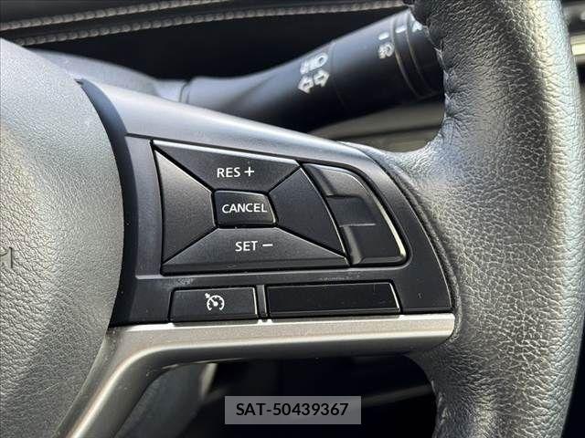 Nissan SERENA 2017-08 7980976-5