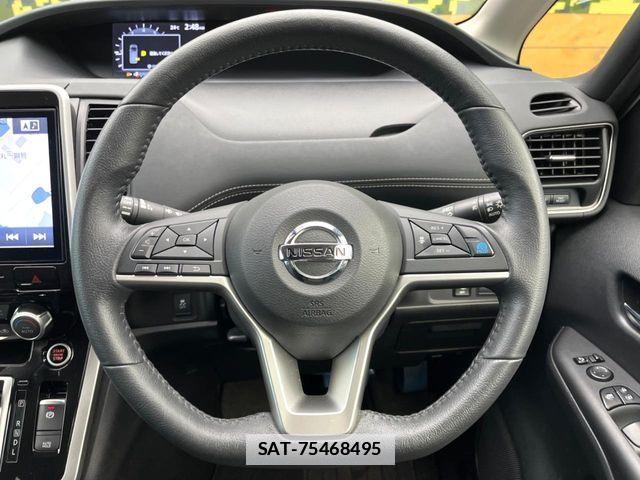 Nissan SERENA 2018-05 7980962-10