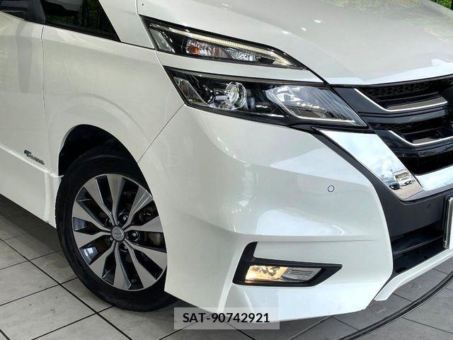 Nissan SERENA 2017-02 7980971-12