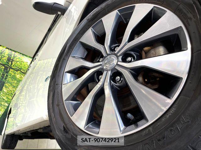 Nissan SERENA 2017-02 7980971-13