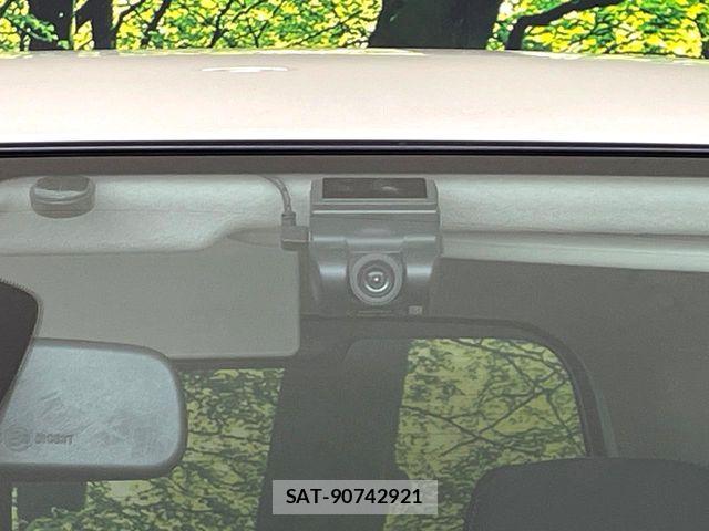 Nissan SERENA 2017-02 7980971-6