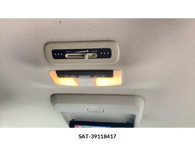 Nissan SERENA 2017-01 7980978-9