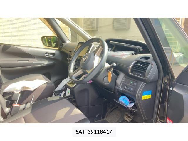 Nissan SERENA 2017-01 7980978-11