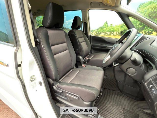 Nissan SERENA 2018-03 7980968-6