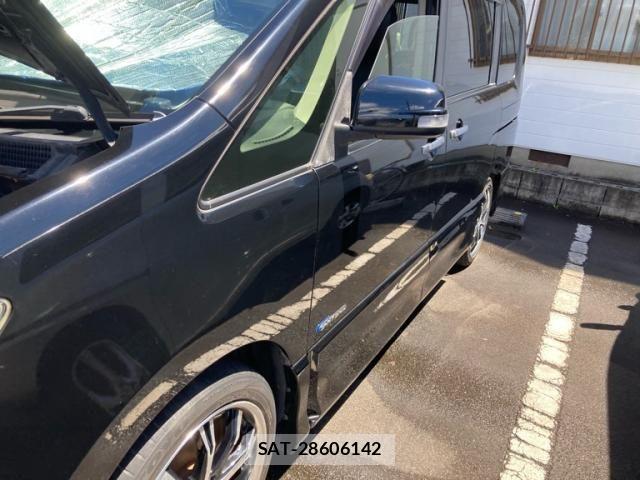 Nissan SERENA 2013-01 7980980-2