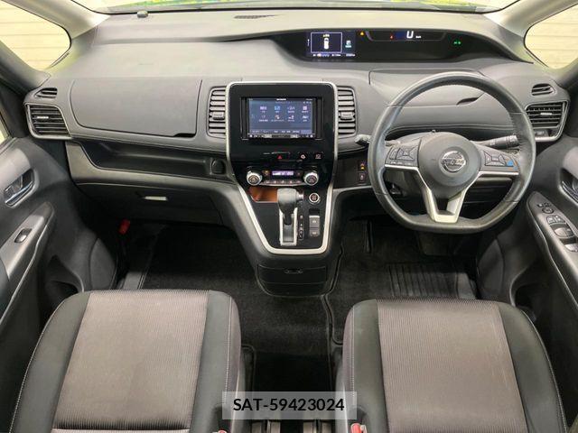 Nissan SERENA 2018-02 8038162-1