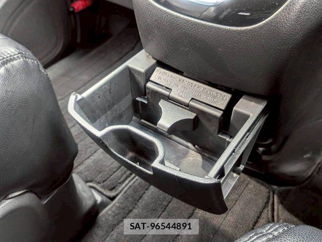 Nissan SERENA 2015-10 8038164-16
