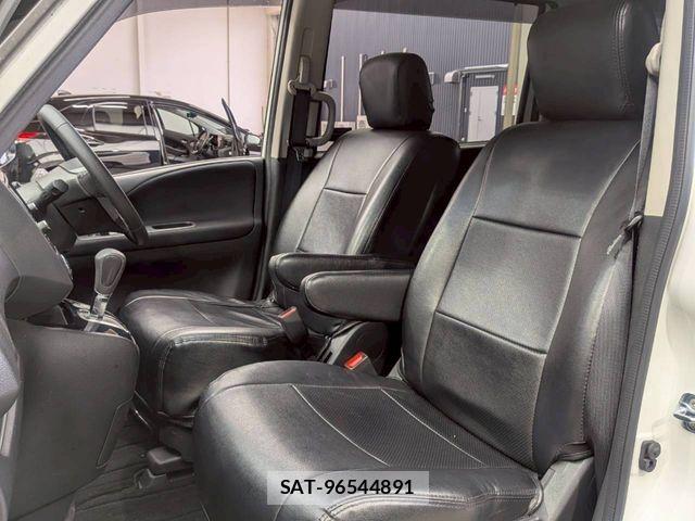 Nissan SERENA 2015-10 8038164-19