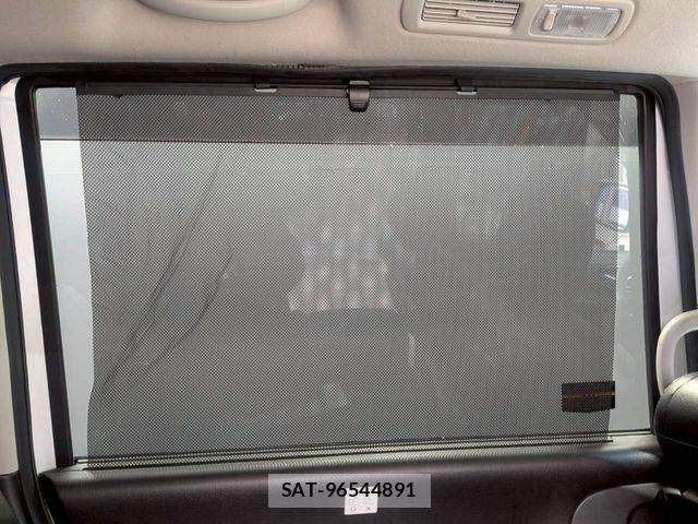 Nissan SERENA 2015-10 8038164-23