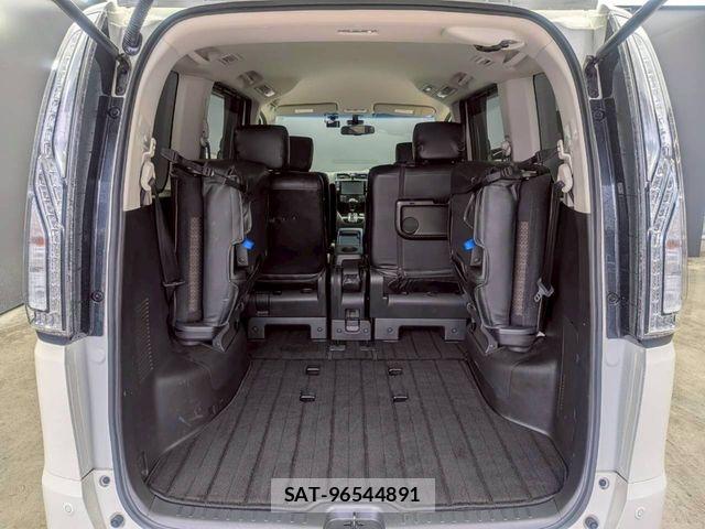 Nissan SERENA 2015-10 8038164-25