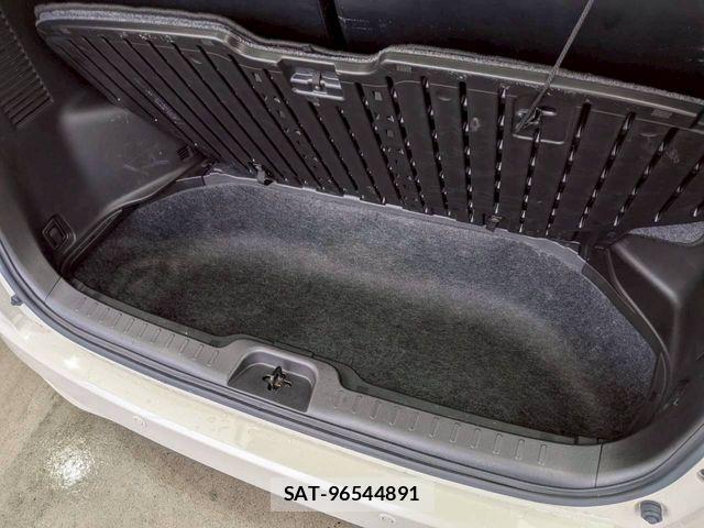 Nissan SERENA 2015-10 8038164-28