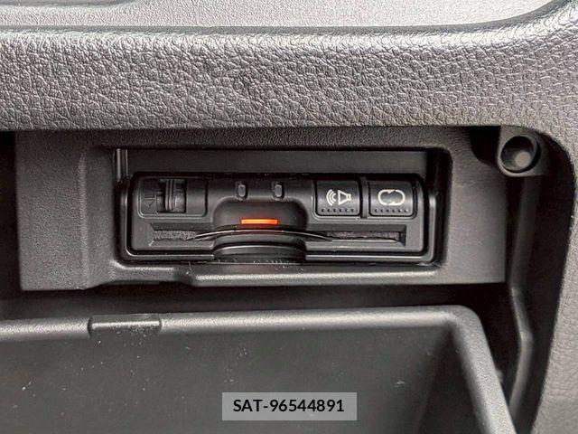 Nissan SERENA 2015-10 8038164-5