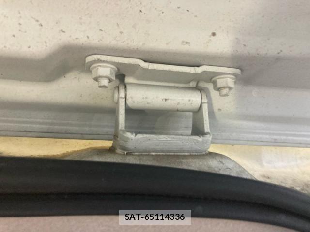 Nissan SERENA 2015-11 8038177-23