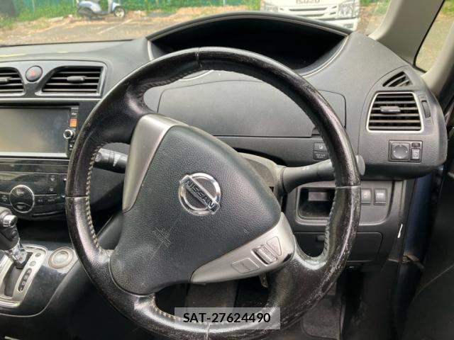 Nissan SERENA 2012-08 8038178-11