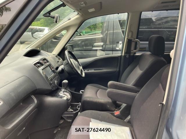 Nissan SERENA 2012-08 8038178-12