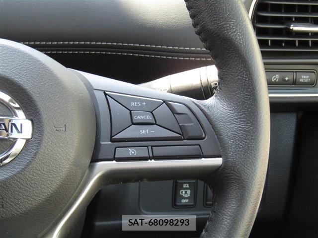 Nissan SERENA 2017-06 8038147-12